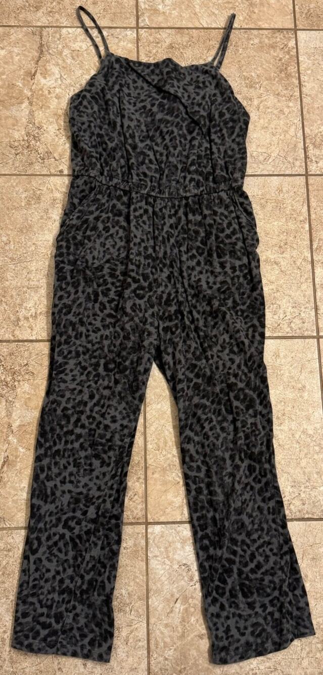 Old Navy Women's Gray Leopard Print Crop Jumpsuit Sz M Adjustable 100% Cotton